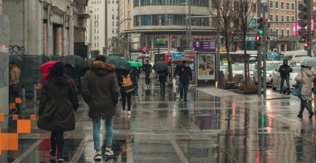 Permiso retribuido por climatología adversa: normativa, artículo y guía práctica de aplicación